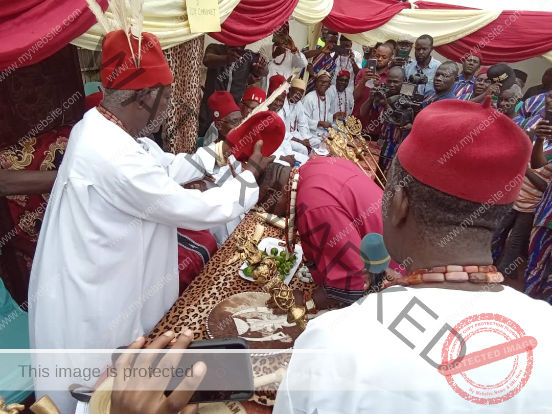 Sir Namdi Ifeakor Installed as Odu