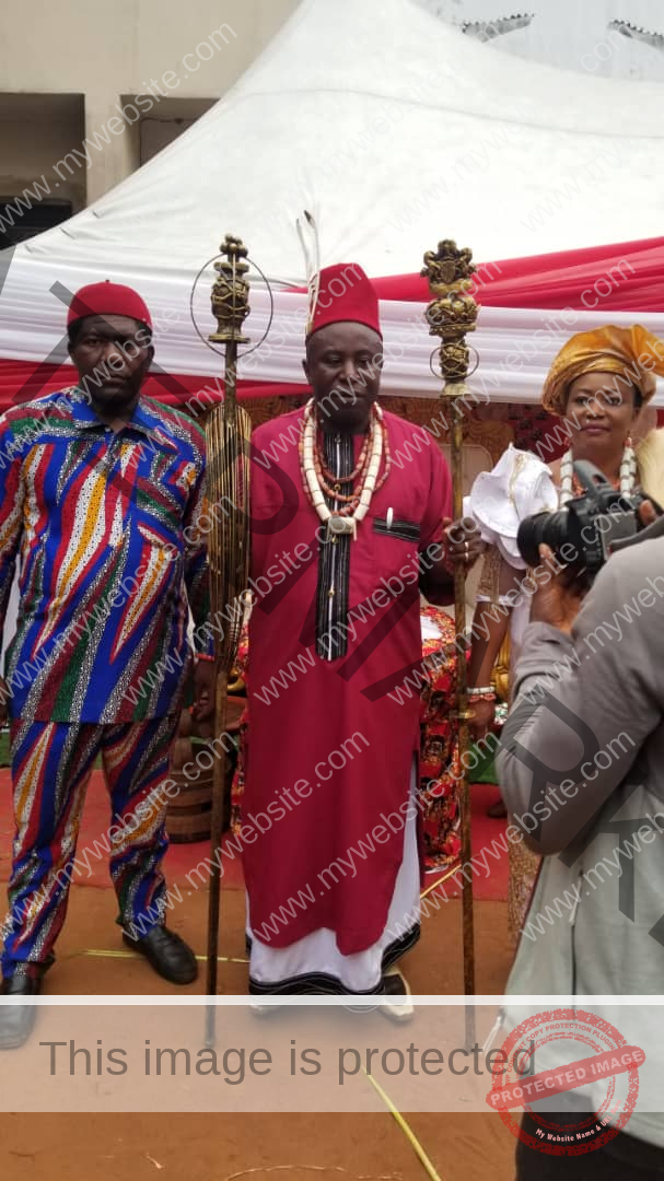 Oji-Palace-Igboukwu-installation-of-Odu111-chief-sir-Namdi-Ifeakor-10